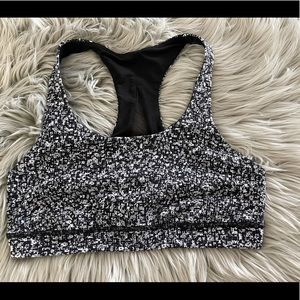 Lululemon sports bra